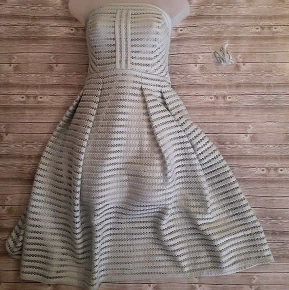 🔥3/$70 🎉S-HP🎉 NY & Co. Dress - Picture 1 of 6